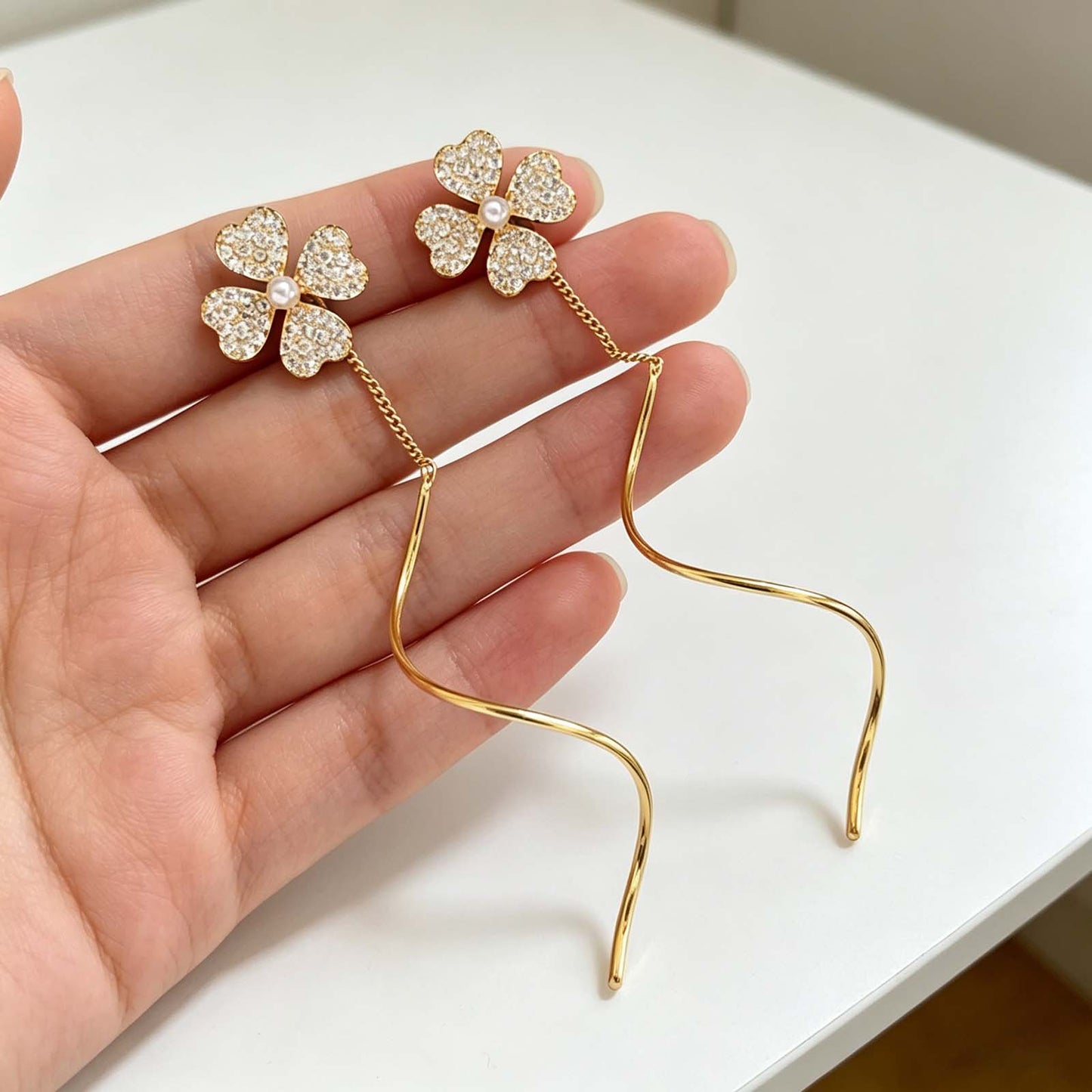 Four-leaf clover Flower Threader Earrings