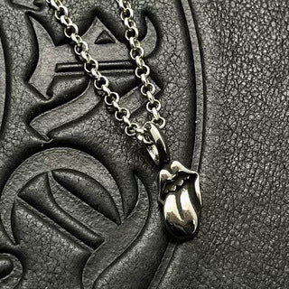 Vintage Peach Heart Cross Pendant Necklace - Hemspire